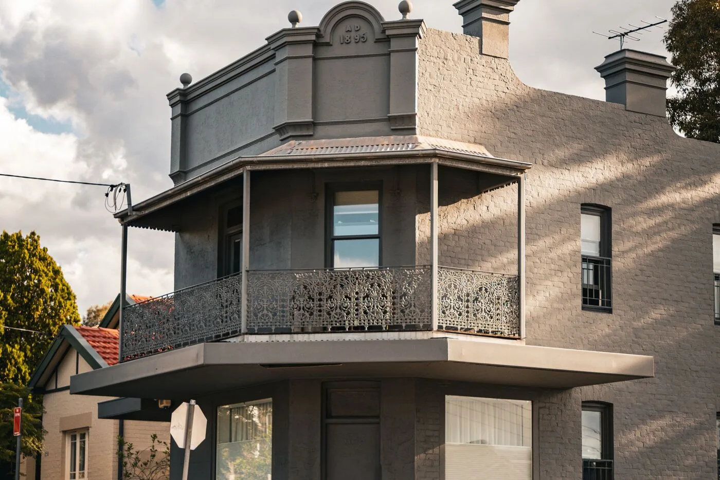 Heritage Conservation Areas: The Overlay That Doesn't Stop the Mid-Rise Reforms